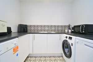 Photo 18- click for photo gallery